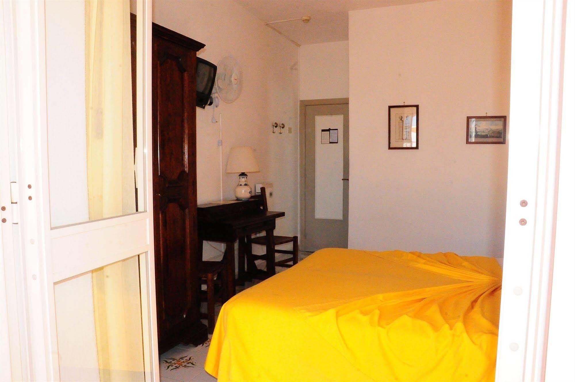 Hotel Belsole Forio  Bagian luar foto
