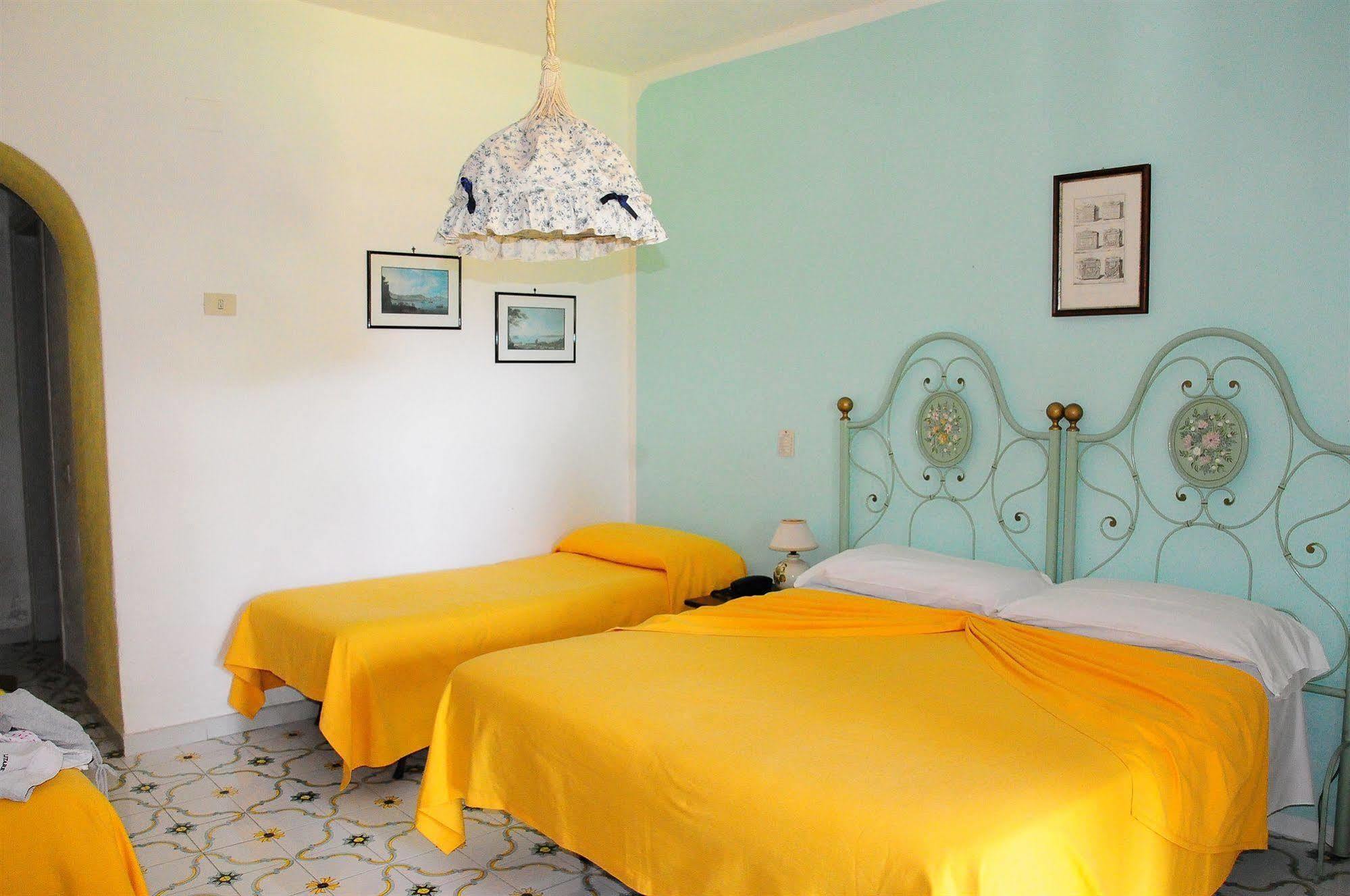 Hotel Belsole Forio  Bagian luar foto