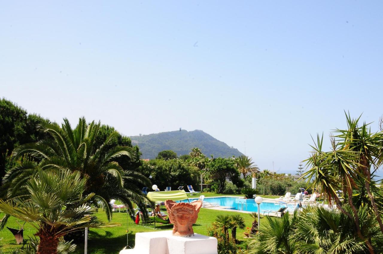 Hotel Belsole Forio  Bagian luar foto